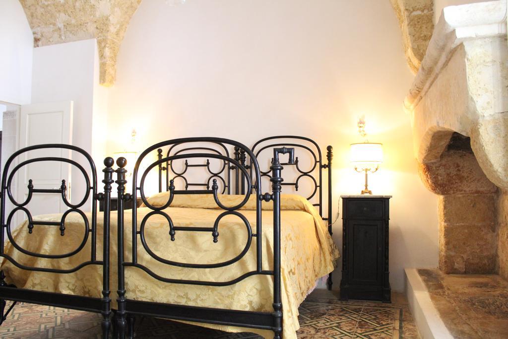 갈리아노델카포 Palazzo Bitonti B&B 외부 사진